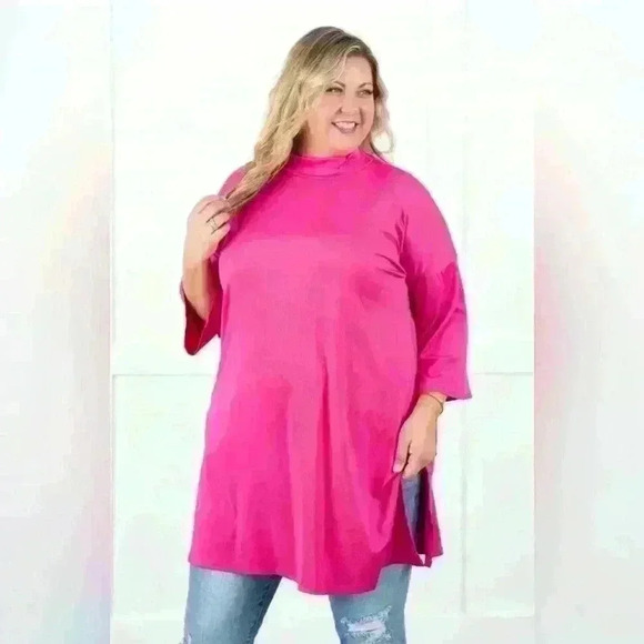 Ribbed Knit 3/4 Sleeve Mock Neck Tunic With Side Slit
Detail - Picture 1 of 4